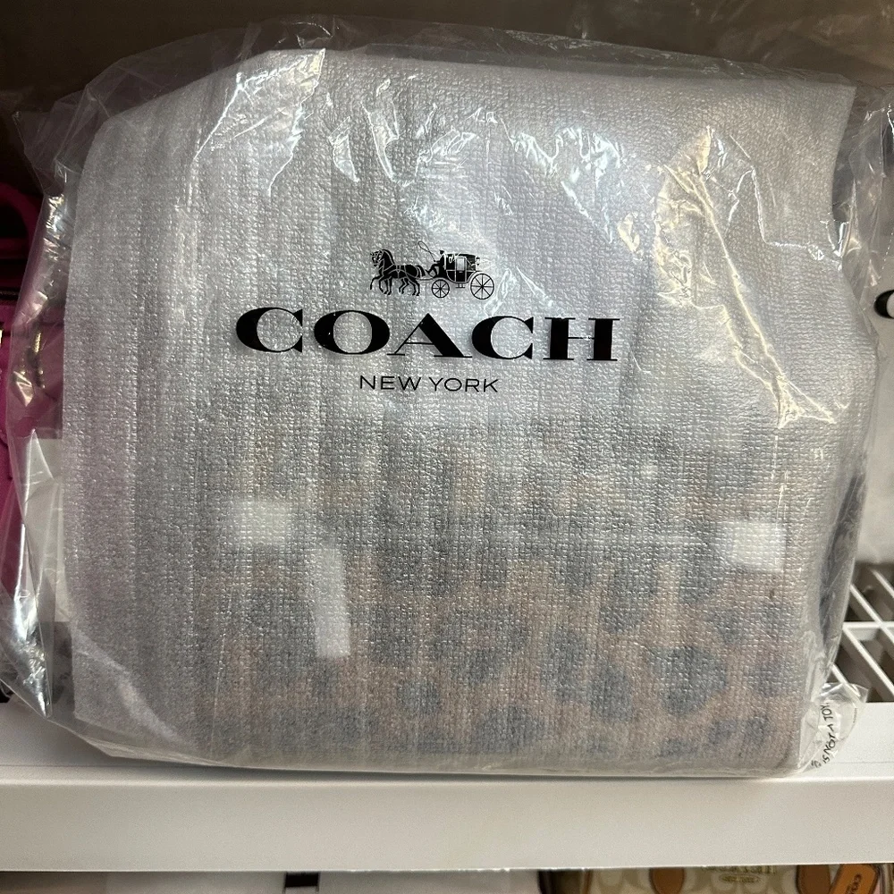 Coach Rowan Satchel in Signature Canvas with Leopard Print NWT - Picture 6 of 7